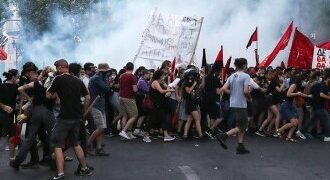 Proteste masive în Franța, împotriva obligativității certificatului verde în locurile publice