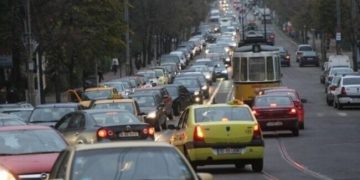 Micul Paris nu mai este Bucureștiul: În ce oraș se doreşte limitarea vitezei vehiculelor la 30 km/oră pe anumite străzi