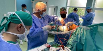 O nouă clasă de operații chirurgicale artroscopice la Spitalul Județean de Urgență ”Dr. Constantin Opriș” din Baia Mare