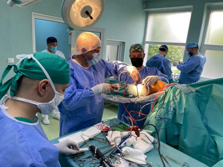 O nouă clasă de operații chirurgicale artroscopice la Spitalul Județean de Urgență ”Dr. Constantin Opriș” din Baia Mare