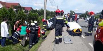 TRAGEDIE ÎN BISTRIŢA NĂSĂUD! O femeie din Baia Mare, însărcinată în 20 de săptămâni, a murit pe loc într-un grav accident – foto, video