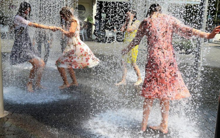 “Bestia Africană” a lovit puternic România. Praful saharian şi canicula au ajuns în ţară