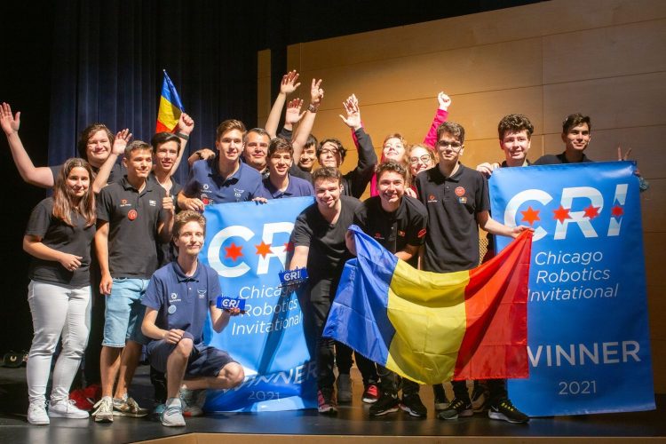 Echipa României a câştigat locul 1 la Campionatul Mondial de Robotică la Chicago