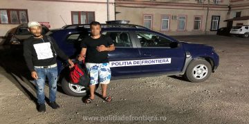 Doi cetăţeni străini au vrut să ajungă în Franţa. Au fost opriți de poliţiştii de frontieră din Petea