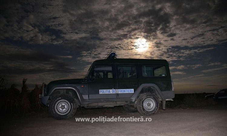 Doi cetăţeni străini opriți din drumul ilegal spre vestul Europei