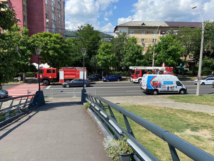 Foc la o garsonieră de pe bd. Independenţei din Baia Mare