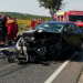 Un copil de şase ani și tatăl său au murit după ce două autoturisme s-au izbit frontal