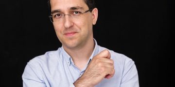 Dragnea a luat din banii copiilor, Cîțu din cei pentru campania de vaccinare…