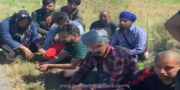 Doi cetățeni, un român și un belgian, cercetaţi pentru trafic de migranţi