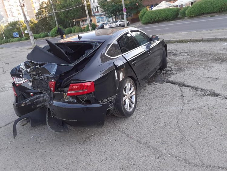Inconștiență la nivel de artă: Accident spectaculos în Baia Mare