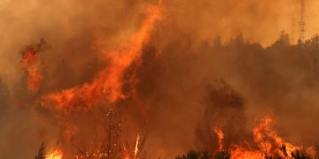 FOTO: Pompierii români, eroi în Grecia