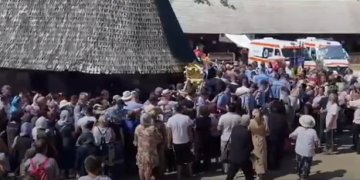 Dealul Mănăstirii Nicula este plin. 10.000 de oameni, așteptați la primul pelerinaj fără restricții