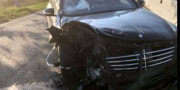 Mașina de lux a lui IPS Teodosie, grav avariată într-un accident
