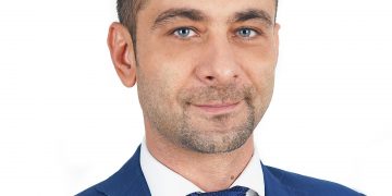 Gabriel-Valer Zetea, deputat PSD: Față de nivelul anterior pandemiei, creșterea economică este sub 2%, în timp ce împrumuturile sunt de 1000 de euro/secundă