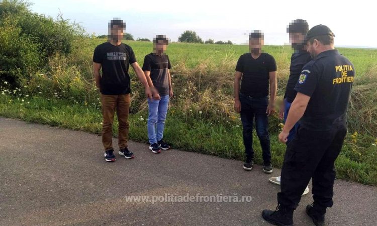 Doi bărbaţi din Afganistan şi doi din India, opriți la frontiera de nord a țării