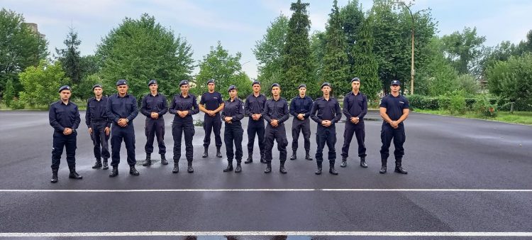 Viitori jandarmi în stagiu de practică