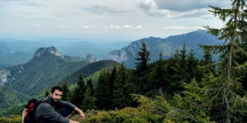 Mihai, tânărul care a murit în Munţii Făgăraş, aducea străini pentru a promova România peste hotare
