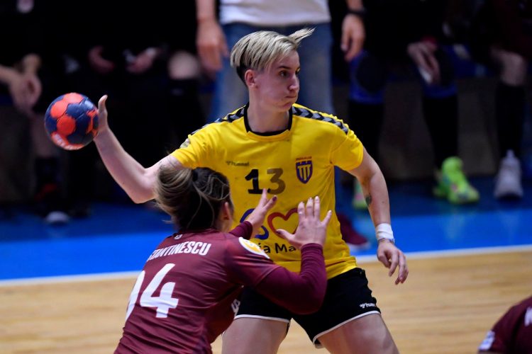 Handbal feminin. Cupa României. CS Minaur Baia Mare, eliminată de Rapid în sferturile de finală