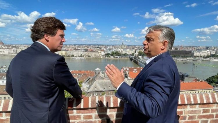 Orbán a dat lovitura. Tucker Carlson relatează pentru Fox News din Budapesta