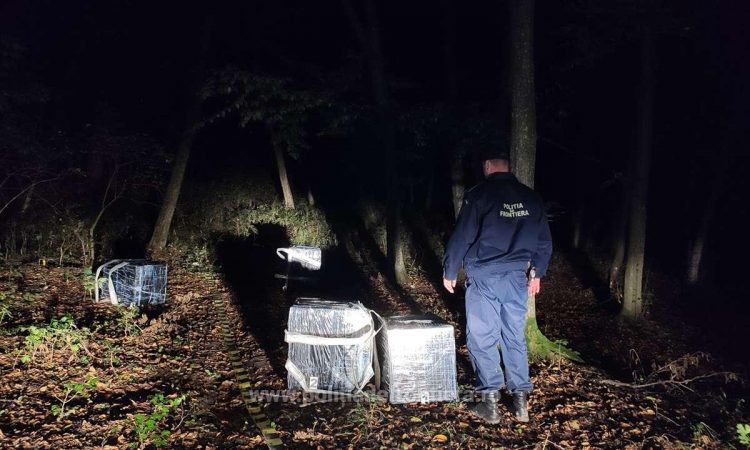 Peste 6.000 de pachete de țigări de contrabandă, descoperite de polițiștii de frontieră