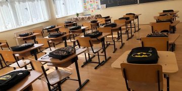 Ghiozdane și rechizite pentru copiii borșenilor