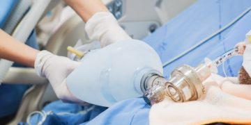 România ar putea ajunge la 20.000 de cazuri de Covid pe zi în octombrie