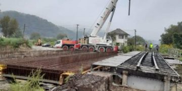 CFR Infrastructură a început montarea noului pod de cale ferată dintre Baia Mare şi Apahida