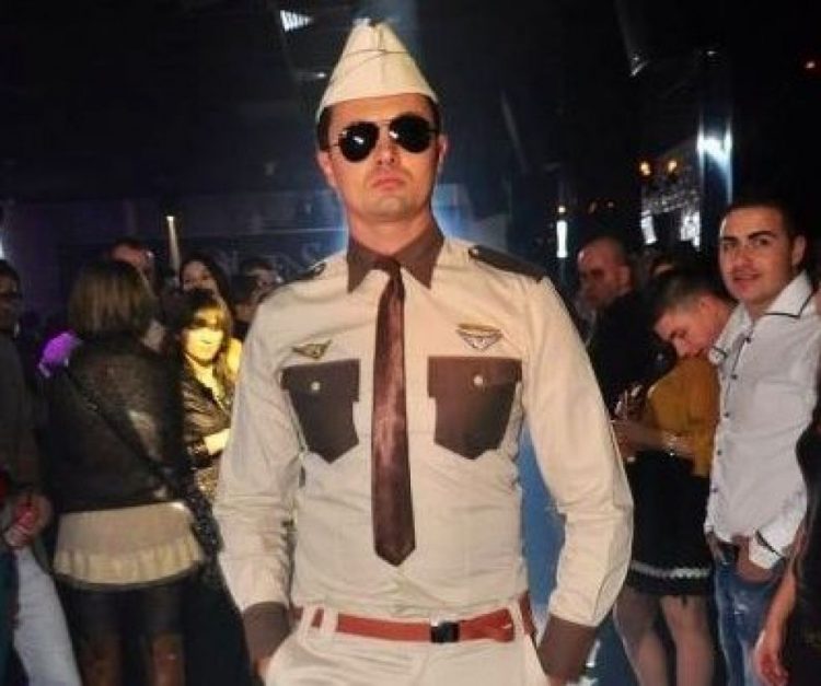 Așa Sorine! Un manechin de lenjerie intimă, numit șef la instituția care acreditează toate școlile și grădinițele!