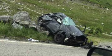Accident pe Transfăgărășan – Doi cetățeni străini răniți, duși la spital