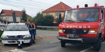 Accident rutier grav soldat cu 4 victime, dintre care una a rămas încarcerată