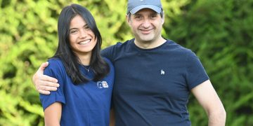 Emma Răducanu, cu tatăl său, acasă la Kent!