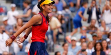 Emma Răducanu e în sferturile de finală la US Open, fără să piardă vreun set!