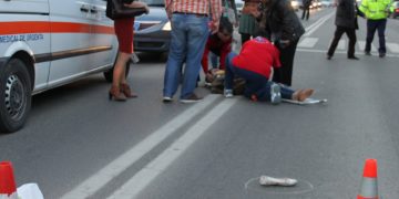 O femeie de 83 de ani a fost spulberată chiar pe trecerea de pietoni