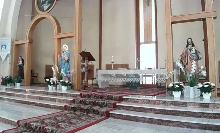 Liturghii oficiate la Biserica greco-catolică „Sfânta Cruce” din Baia Mare, transmise la MariaTv