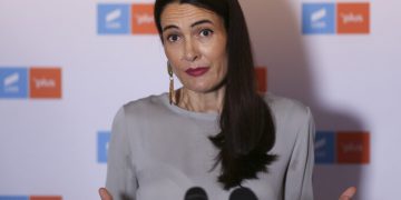Clotilde Armand, gafă uriașă. A inaugurat o școală „invizibilă”