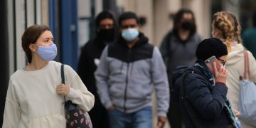 Valul patru al pandemiei aduce cele mai dure măsuri: ”Nevaccinații vor avea o sumedenie de restricții!”