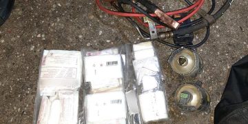 Au spart în toiul nopţii un garaj de pe str. Transilvaniei din Baia Mare şi au furat mai multe obiecte. Au fost prinşi de jandarmi