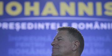 O lecție pentru domnul profesor! Ce a postat Iohannis și cum au comentat cititorii!