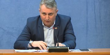 Bode, șarlatan iresponsabil, demisia urgent!