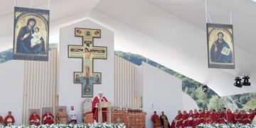 Papa Francisc, în Slovacia: Crucea Domnului, adevărată carte de deschis și de citit