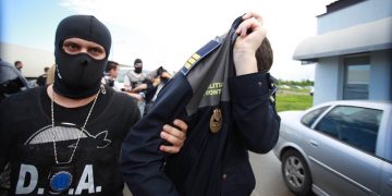 Percheziții la polițiștii de frontieră din Petea. Luau mită de la cei care voiau să evite carantina. Care este punctul de vedere al ITPF Sighetu Marmaţiei