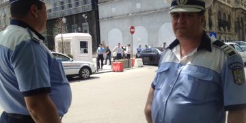 Cine ne apără? Niciun polițist n-a trecut examenul de promovare la autoapărare și educație fizică!