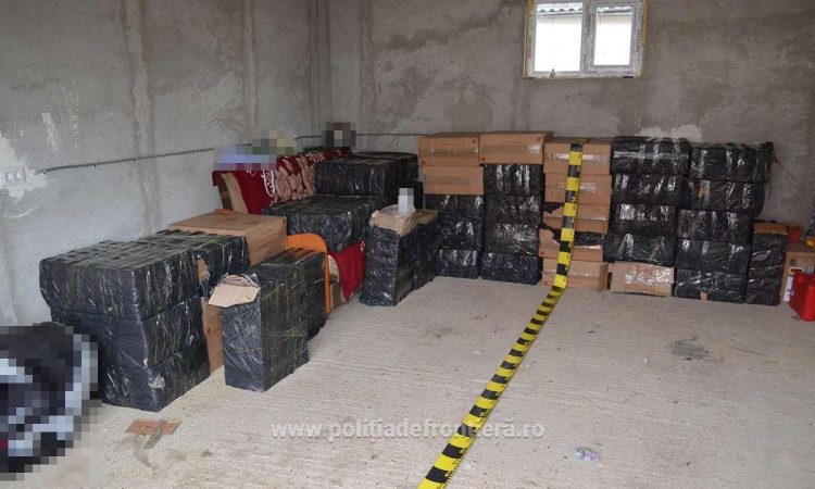 Peste 43.000 pachete țigări, în valoare de 100.000 de euro, confiscate la frontiera de nord a României
