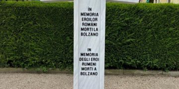 Italia: Monument dedicat Eroilor Români din Primul Război Mondial