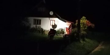 INTERVENŢIE DE URGENŢĂ: FEMEIE ÎN STARE GRAVĂ CU SIMPTOME COVID, ÎN VALEA SASULUI