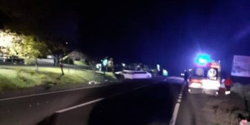 Nuntași încarcerați în limuzină, într-un accident din Cluj