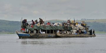 O ambarcațiune improvizată a naufragiat pe fluviul Congo. Peste 100 de morți