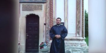 Un preot de doar 46 de ani și soția lui au murit la o zi distanță, răpuși de Covid-19