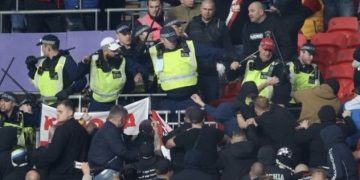 Bătălia de pe Wembley! Ungurii s-au bătut cu polițiștii englezi