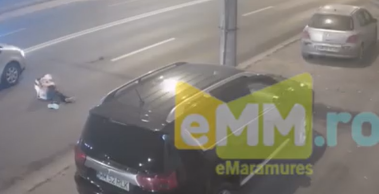 ACCIDENT LIVE: BĂRBAT SPULBERAT PE BD. BUCUREŞTI DIN BAIA MARE, ÎN ZONA CRENGUŢA